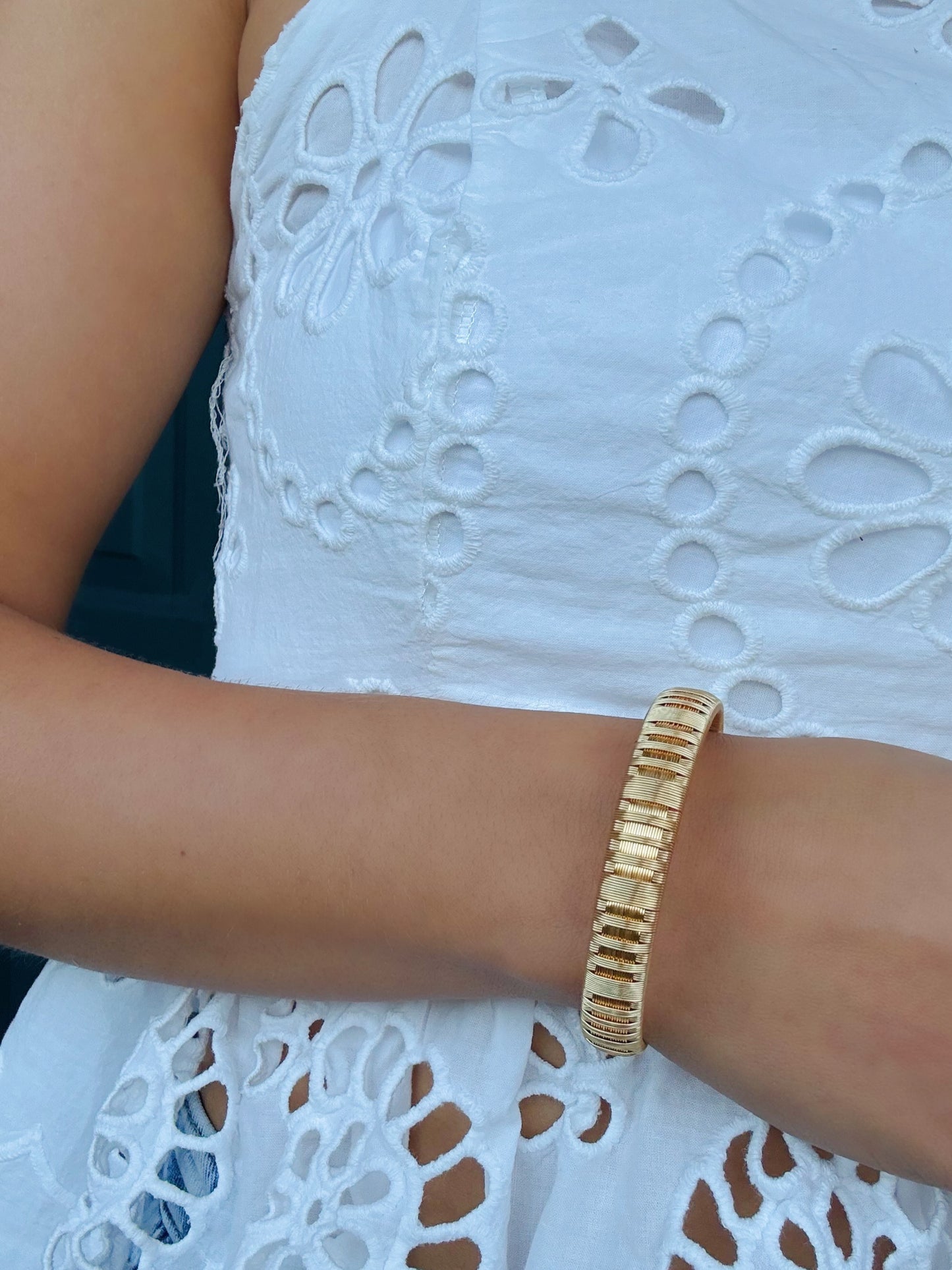 “Hilo” Signature Bangle