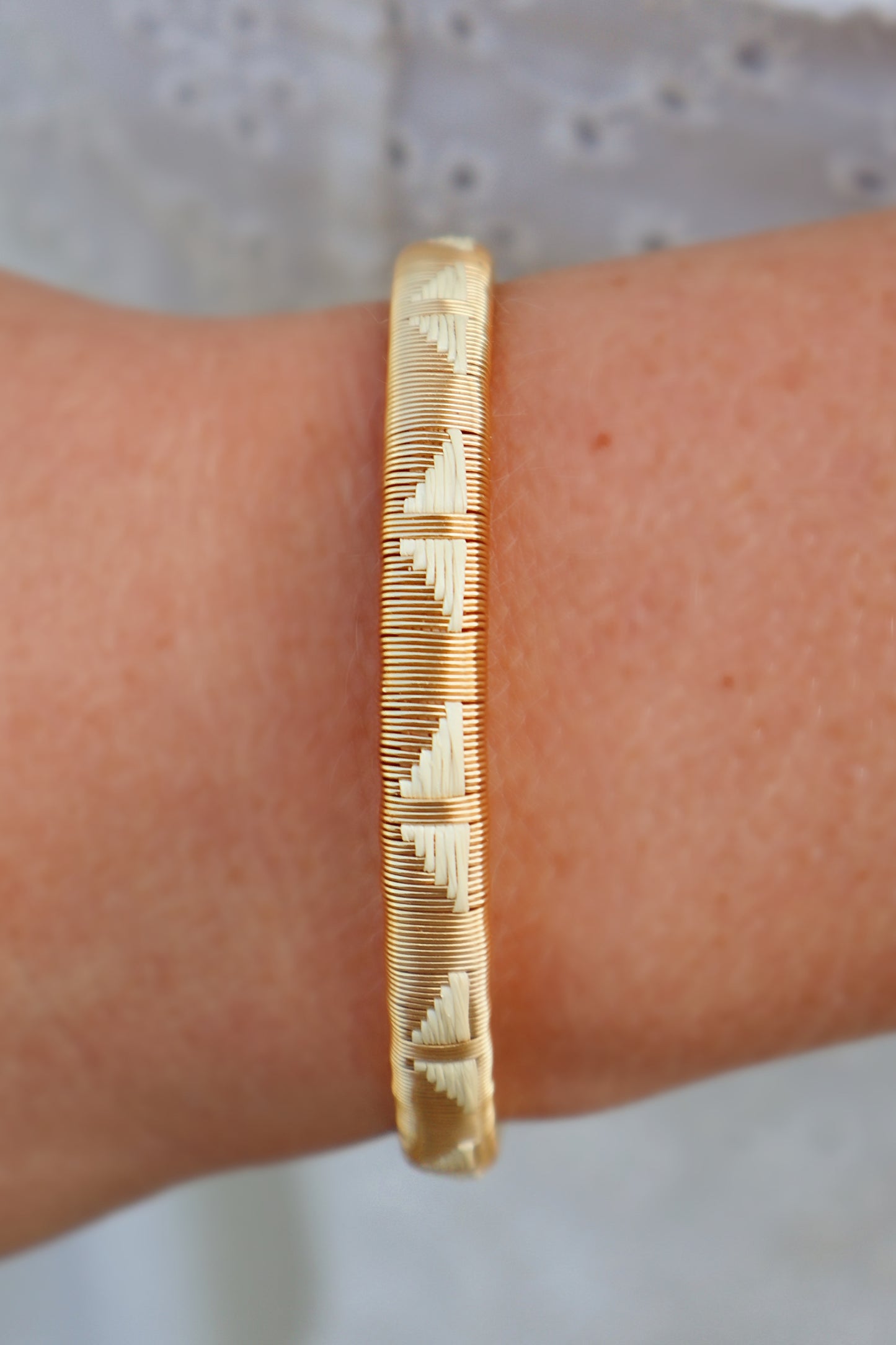 “Angel” Delicate Bangle