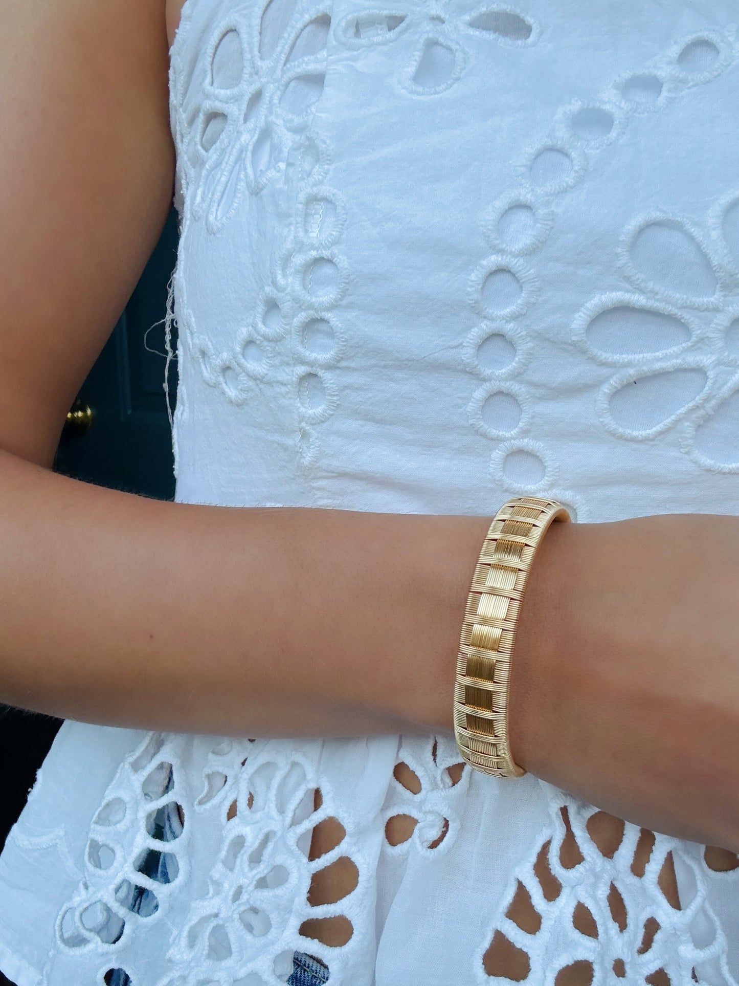 “Hebra” Signature Bangle