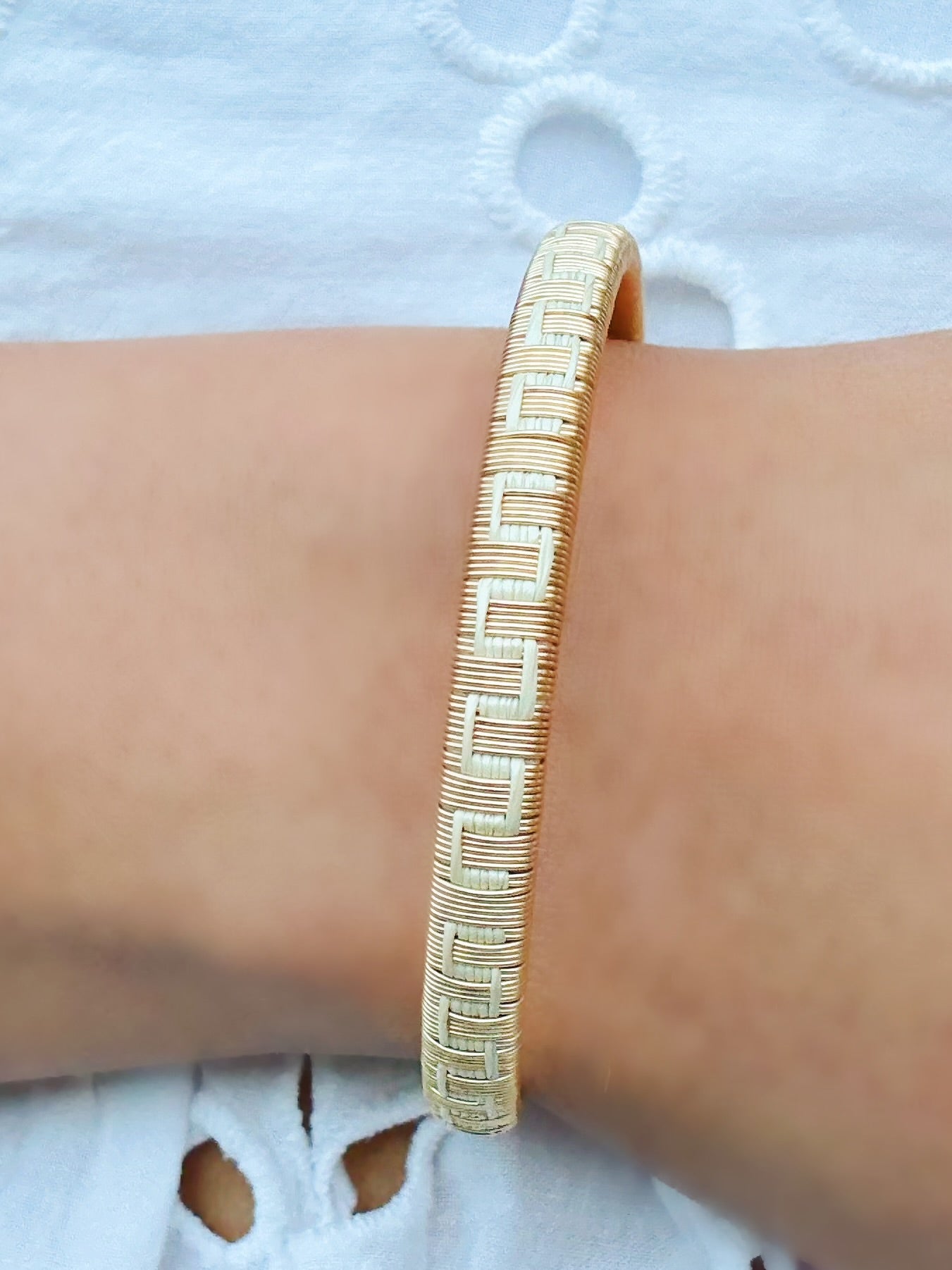 “Camino” Delicate Bangle