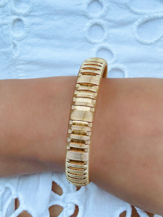 “Hilo” Signature Bangle