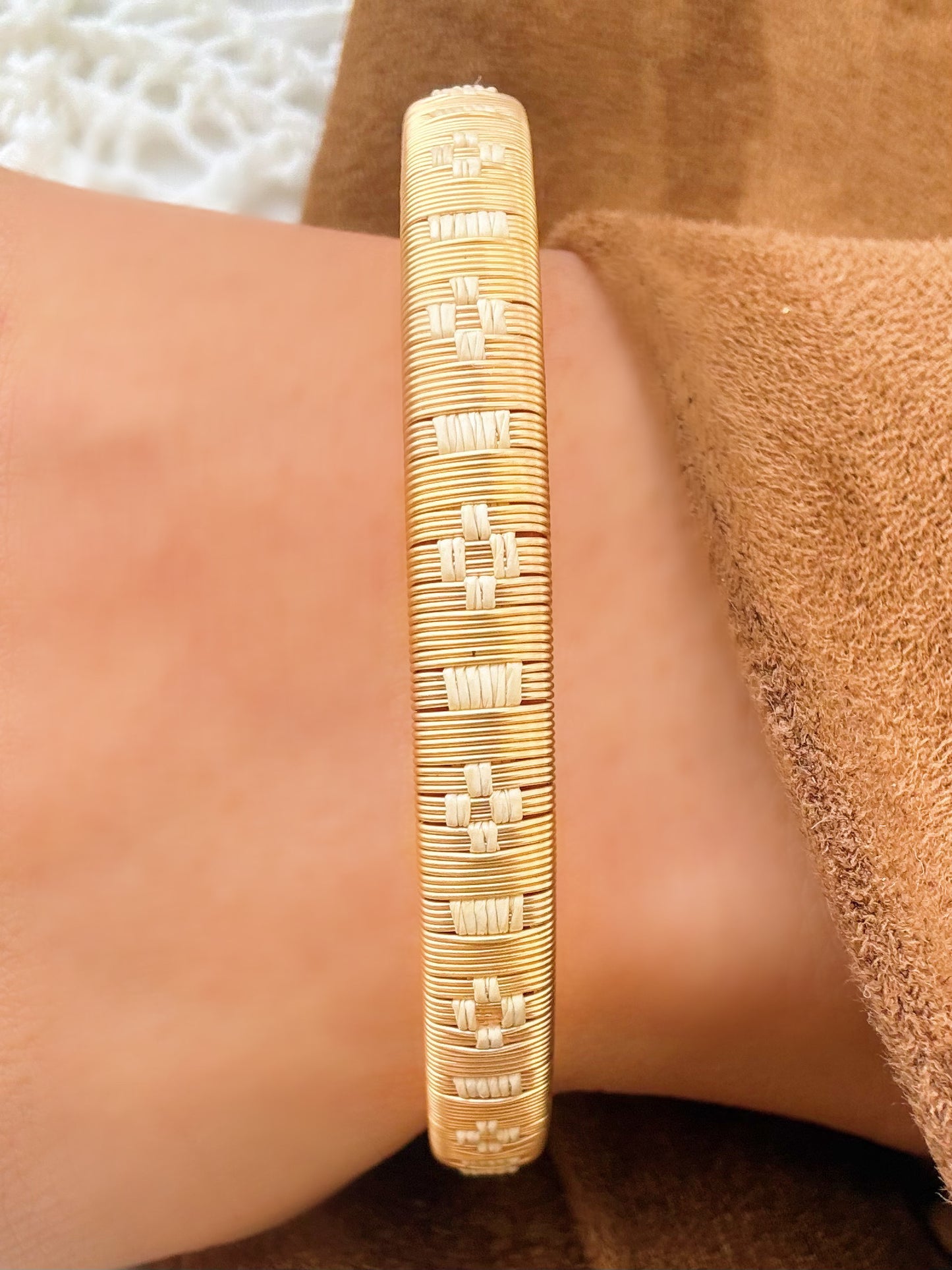 “Fe” Delicate Bangle