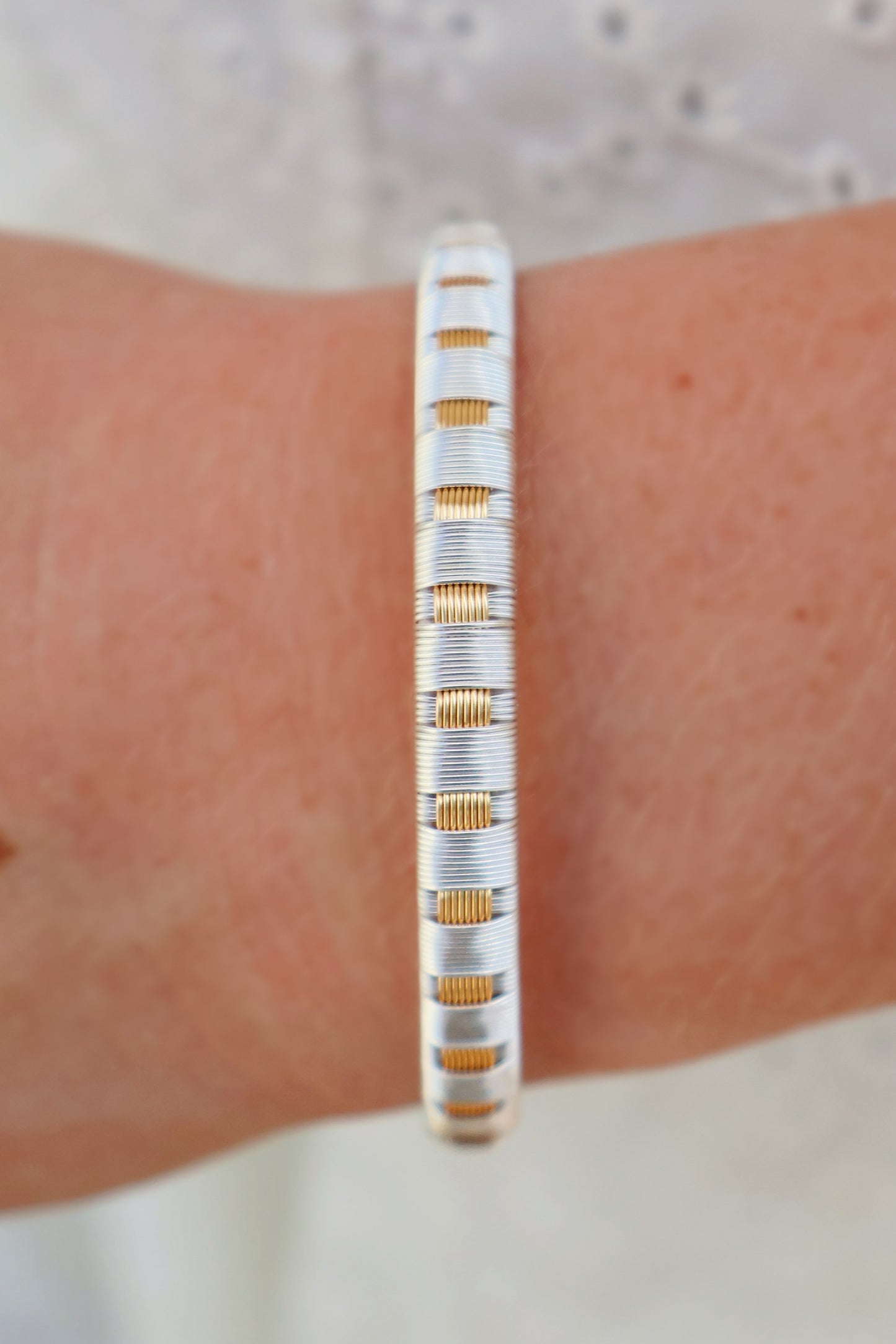 “Hilo” Mixed Metal Bangle