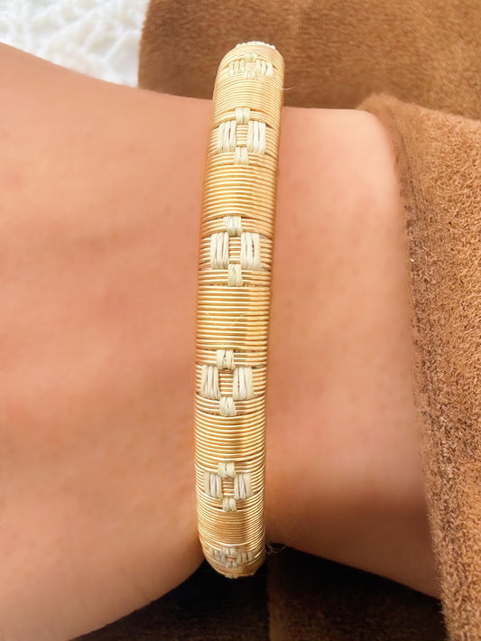 “Gloria” Delicate Bangle