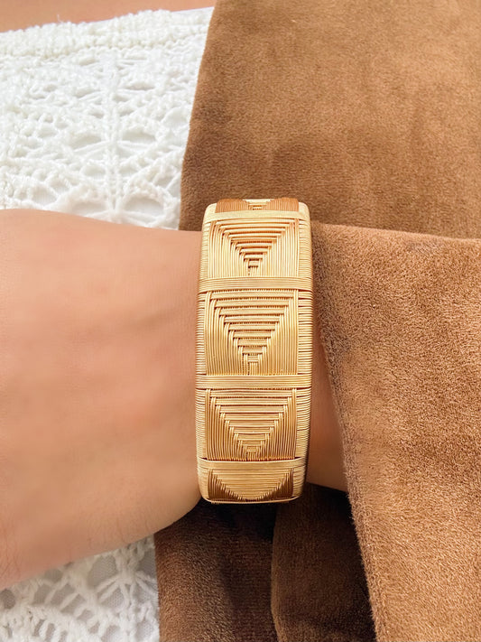 “Alma” Statement Bangle