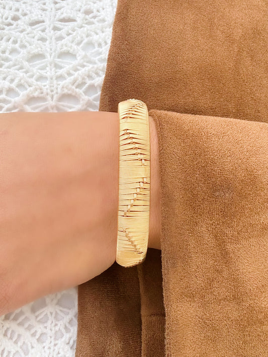 “Luz” Signature Bangle